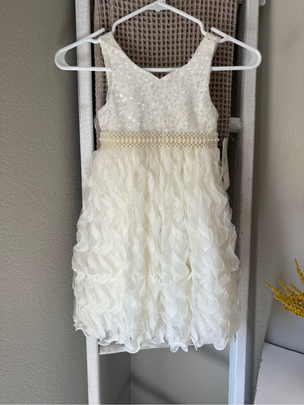 Ivory Pearl-Trim Ruffle Tulle Girls' Formal Dress